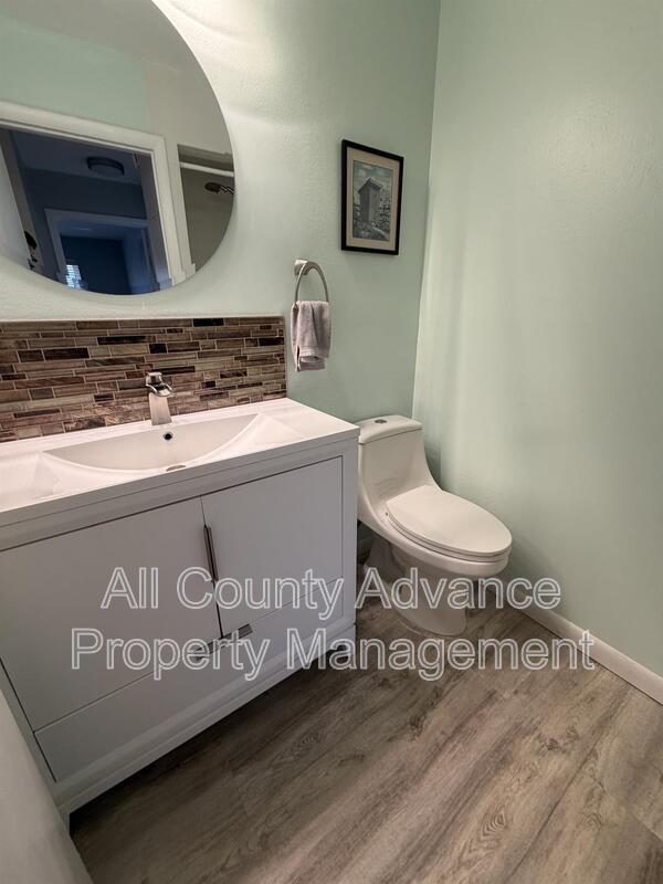 Building Photo - 218 Dogwood Cir