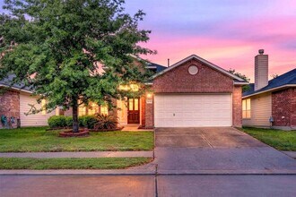 Building Photo - 11630 Forest Wind Ln