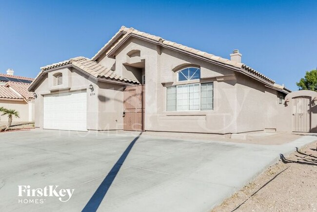 Building Photo - 2114 W San Miguel Ave