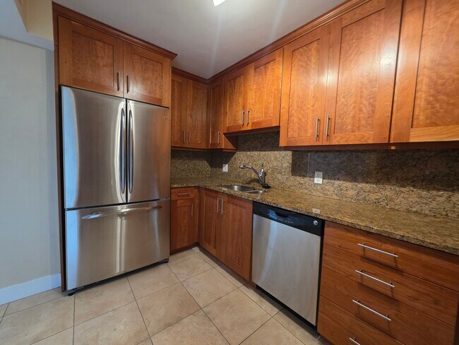 Building Photo - 230 E 300 S