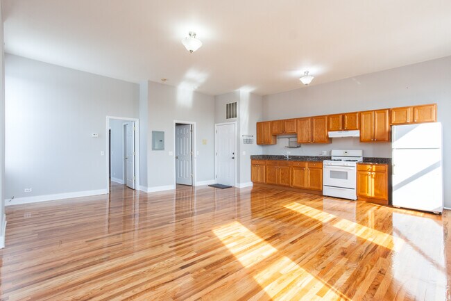 Foto del edificio - 2002 W Chicago Ave