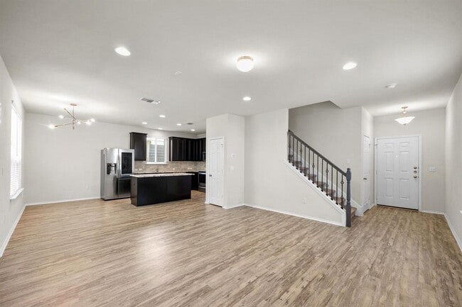 Building Photo - 10402 Abana Way