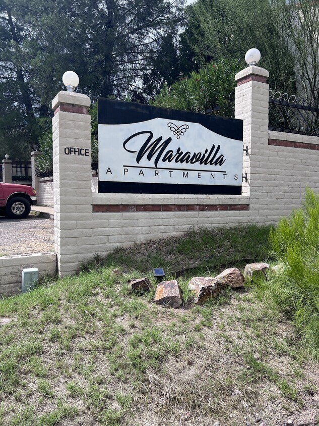 797 W Mesa Verde Dr Unit 1, Nogales, AZ 85621 Condo for Rent in