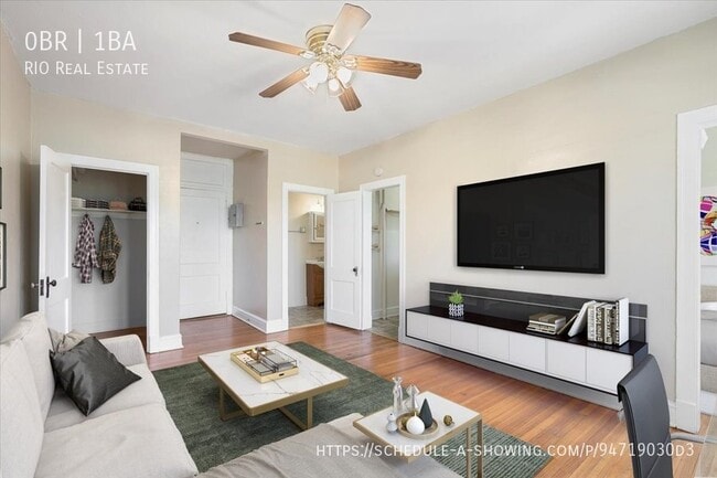 Building Photo - Stunning First Floor Unit 1BR in the Highl...