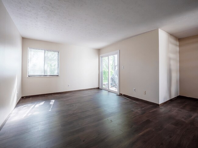Planos de planta abiertos y transpirables - Oakwood Village