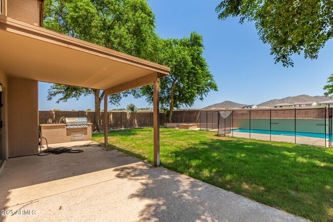 Building Photo - 28511 N 25th Ave