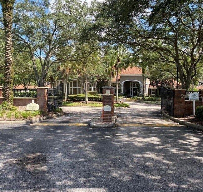 Foto del edificio - 2024 Arbor Lakes Cir