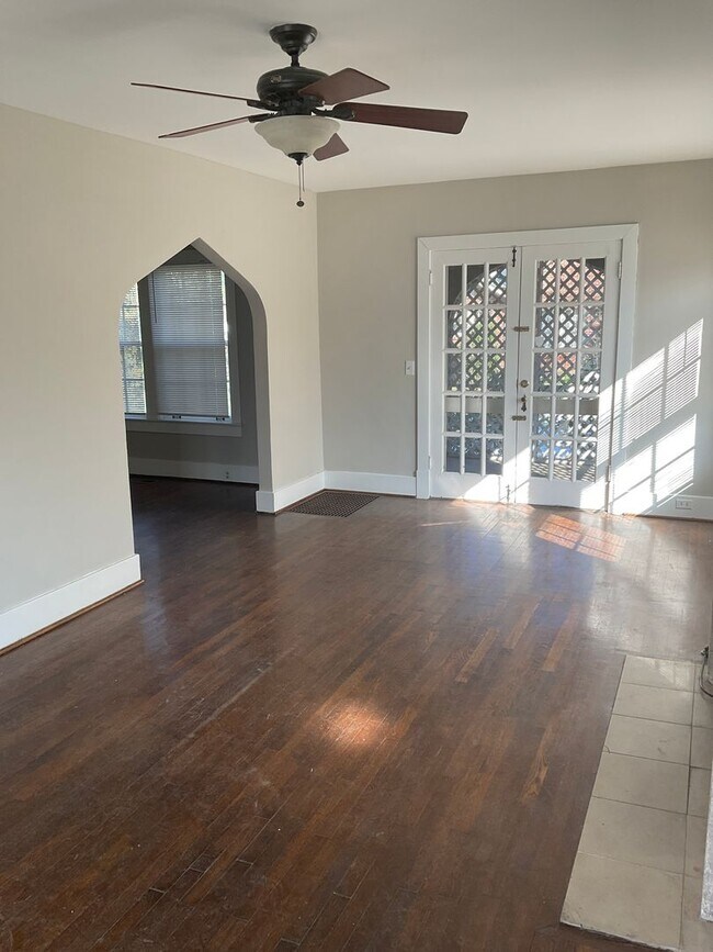 Foto del edificio - 438 S Margin St