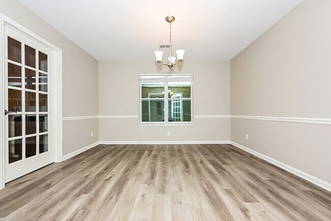 Foto del edificio - 4305 Ward Bluff Dr