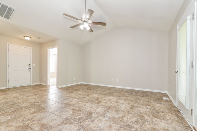 Building Photo - 4011 Mountainridge Dr