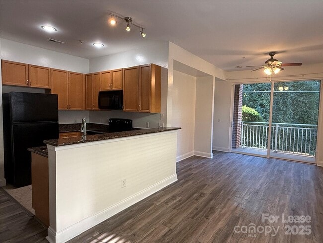 Building Photo - 1310 Kenilworth Ave