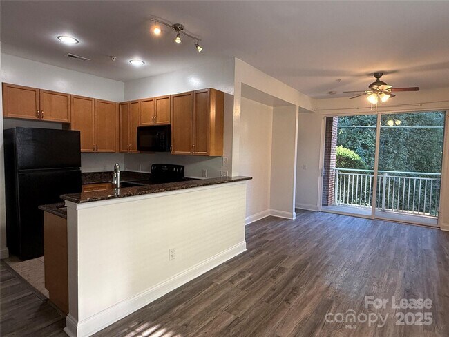 Foto del edificio - 1310 Kenilworth Ave