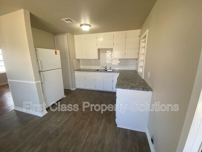 Foto del edificio - 7108 NW 44th St