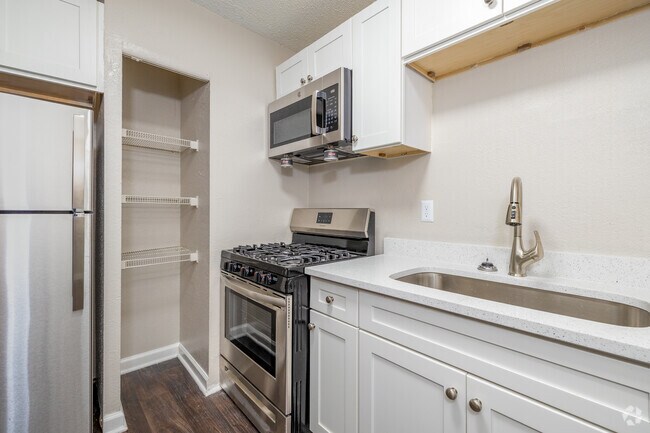 2 habitaciones, 1 baño - 820 pies cuadrados - Cocina - Retreat at Copper Creek