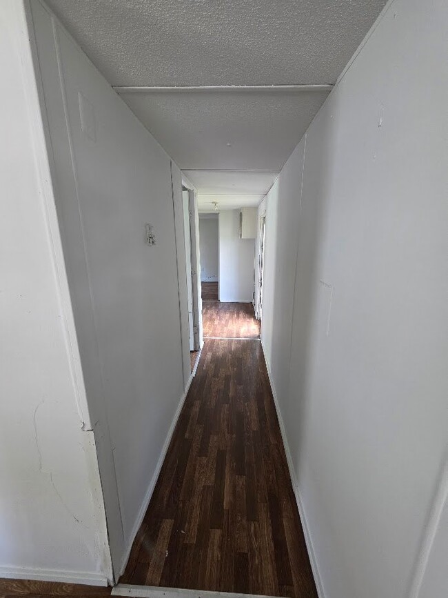 Building Photo - 920 S Mountain St