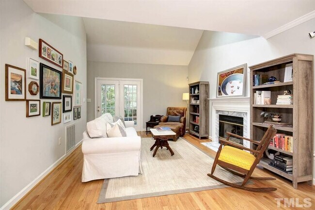 Foto del edificio - 2813 Sterling Park Dr