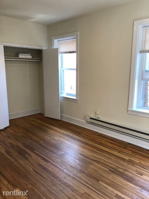 Building Photo - Studio, 1 bath  - 339 S 13th St Unit 2F