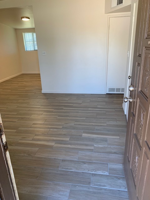 Foto del edificio - 6182 E 21st St