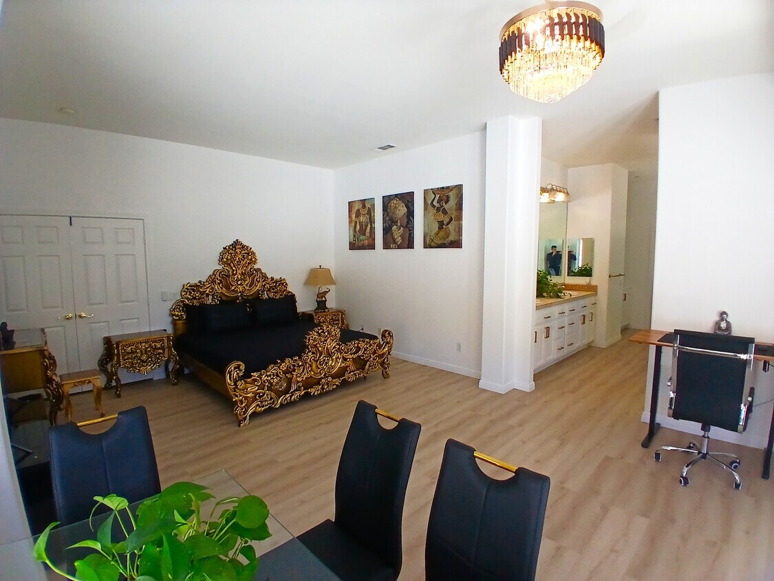 Primary Photo - 43605 Los Gatos Rd