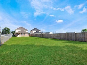 Building Photo - 415 County Rd 5102J