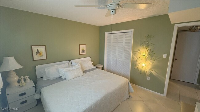 Foto del edificio - 5419 Rattlesnake Hammock Rd