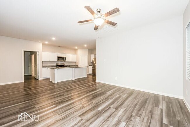 Foto del edificio - 1752 Escondido Dr