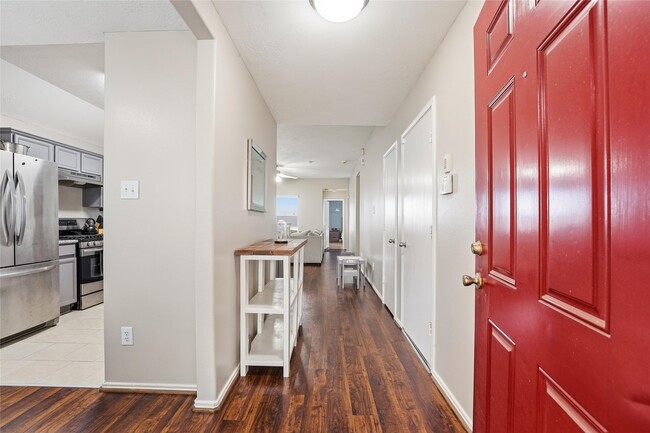 Building Photo - 14530 Morningside Vw Dr