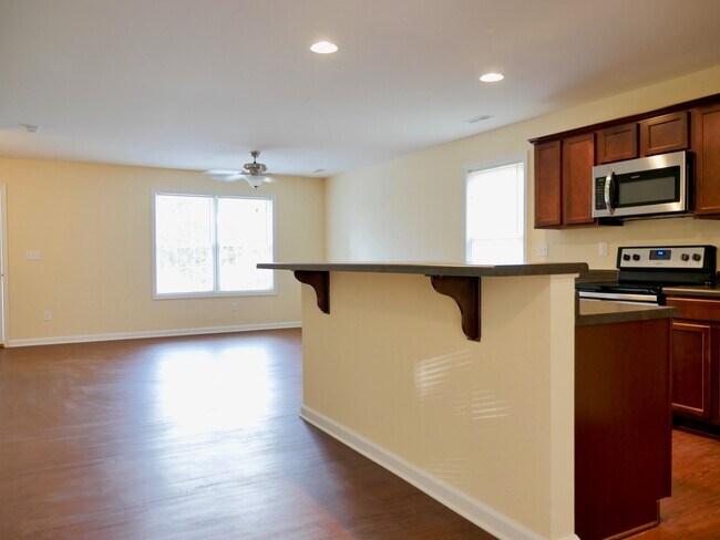 Photo - 747 Old Graves Mill Rd Townhome