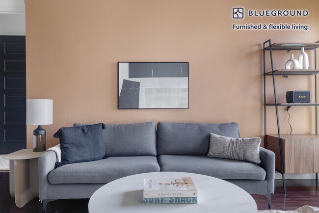 Foto del edificio - 5550 Grosvenor Blvd