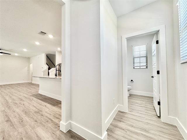 Foto del edificio - 8749 Scottys Lake Ln
