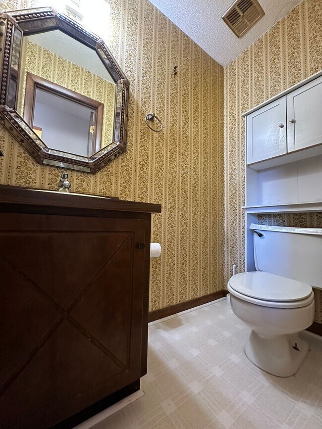 Foto del edificio - 6293 Teletha Ln