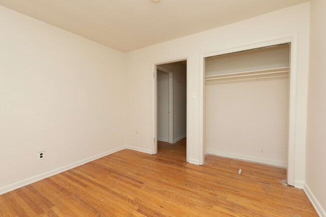Living Area - Classic - Haverford