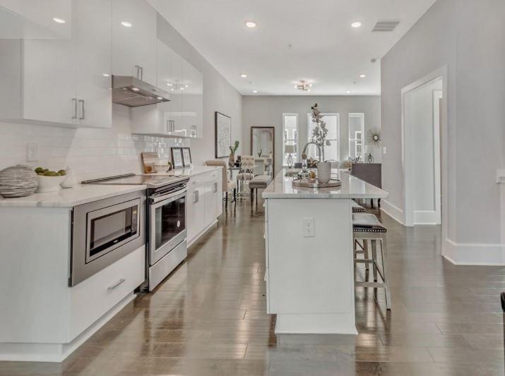 Foto principal - 456 Parkway Dr NE