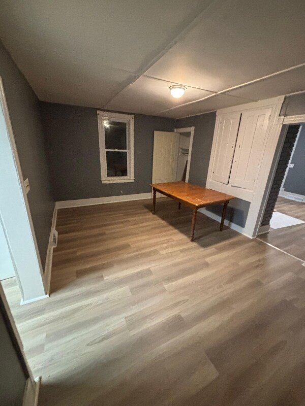 Foto del edificio - 407 E Vine St