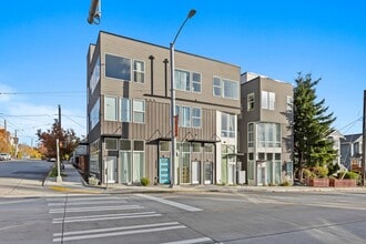 Building Photo - 802 23rd Ave S