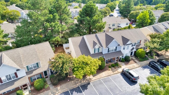Building Photo - 315 Deep Water Ln