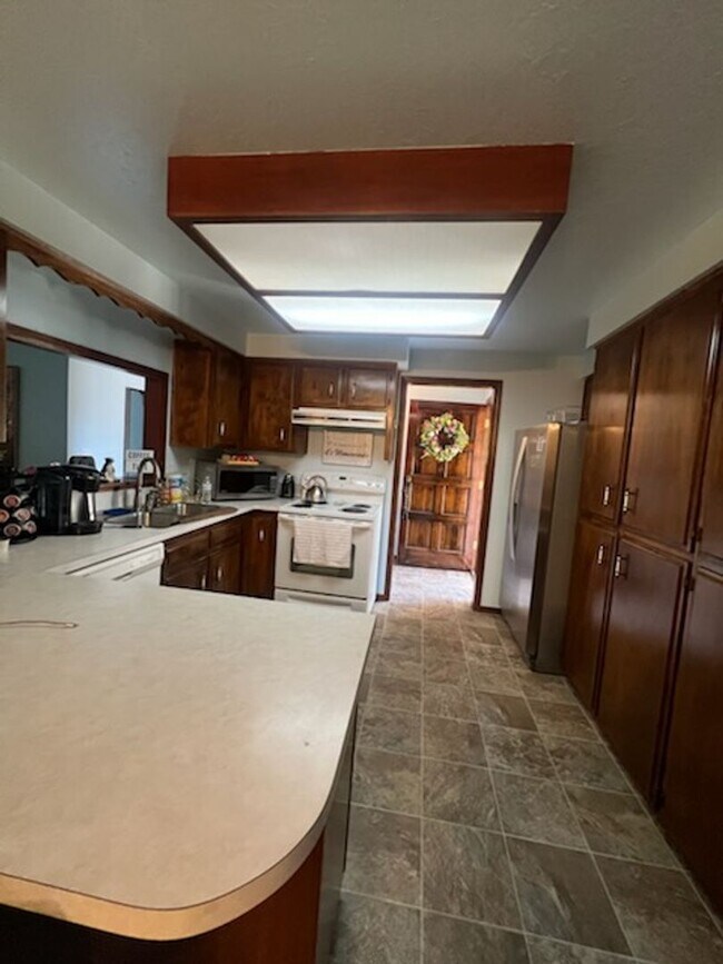 Foto del edificio - 3-Bedroom, 2-Bath Home Convenient Location...