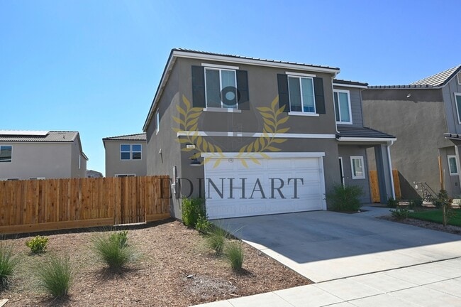 Building Photo - 946 Rubcom Road W