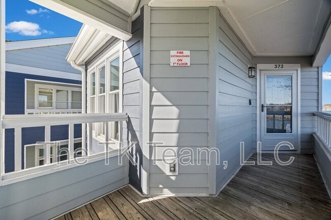 Foto del edificio - 372 Northwest Dr