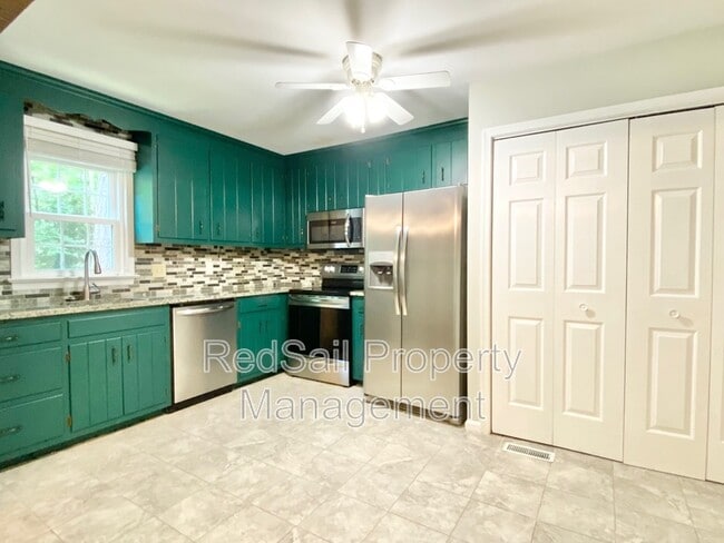 Photo - 1 Autumn E House