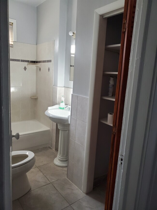 Bathroom - 519 Clinton Pl