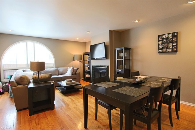 Foto del edificio - 3 br, 3.5 bath  - 823 W Willow St