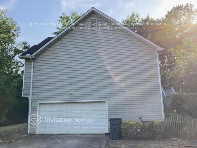 Foto del edificio - 301 Black Willow Ct