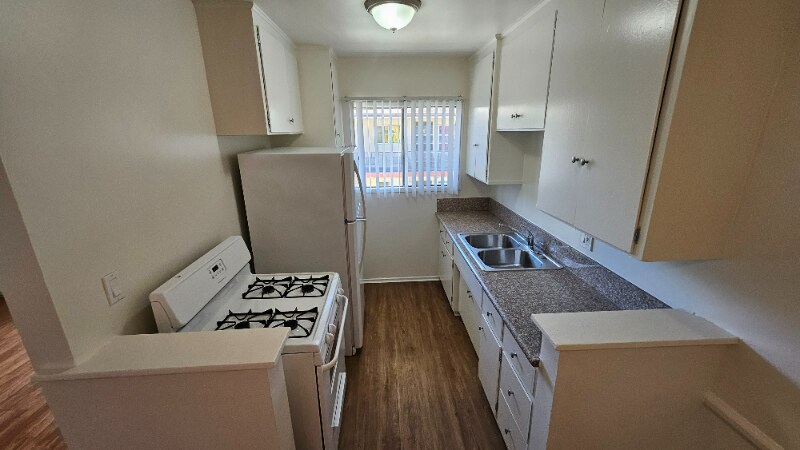 Foto principal - 3945 Stevely Ave