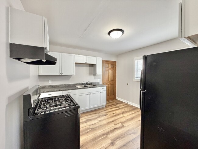 Building Photo - 1310 Copeland Ave