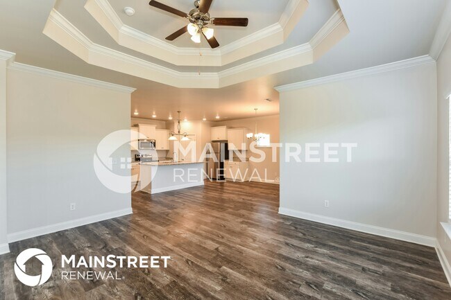 Building Photo - 303 Addison Ct