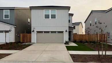 Building Photo - 900 Plum Tree Ave