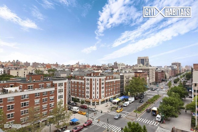 Foto del edificio - THE RENAISSANCE
