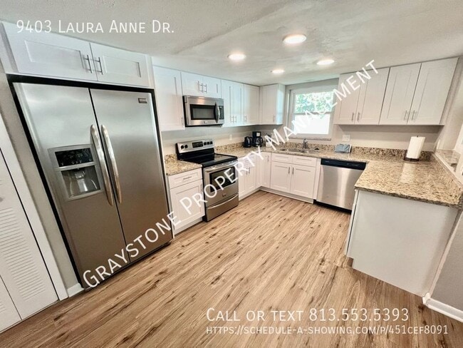 Building Photo - This charming Seminole home is a spacious ...