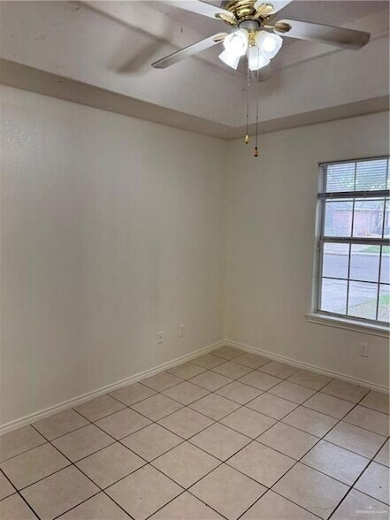 Foto del edificio - 1408 W Prosperity Dr